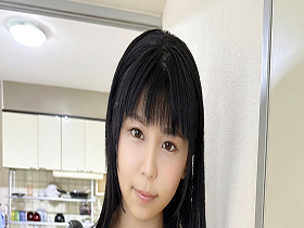 町役場地味子 脱いだら巨乳という衝撃　サンプル画像02